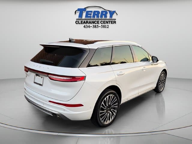 Pre-Owned 2022 Lincoln Corsair Reserve - photo - 2