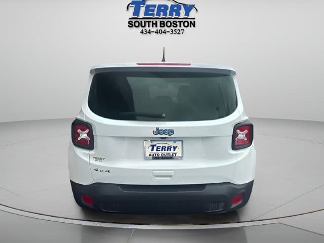 Pre-Owned 2023 Jeep Renegade Latitude - photo - 3