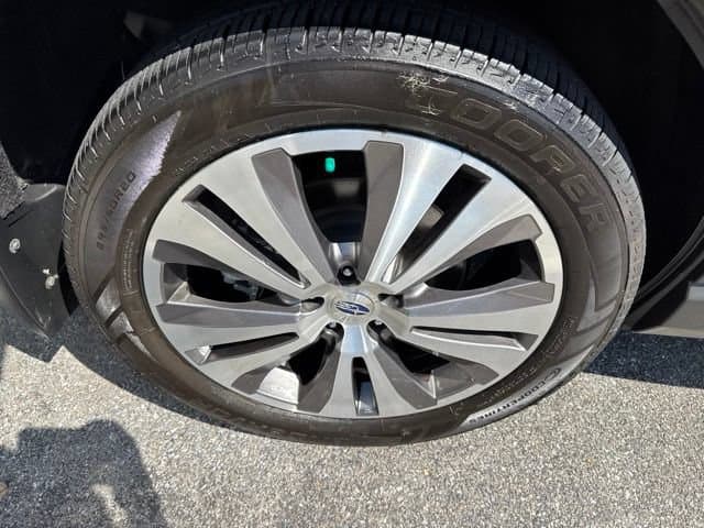 Pre-Owned 2022 Subaru Ascent Limited - photo - 14
