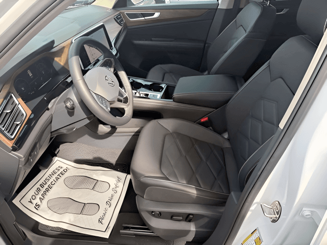New 2026 Volkswagen Atlas SE w/Technology - photo - 5