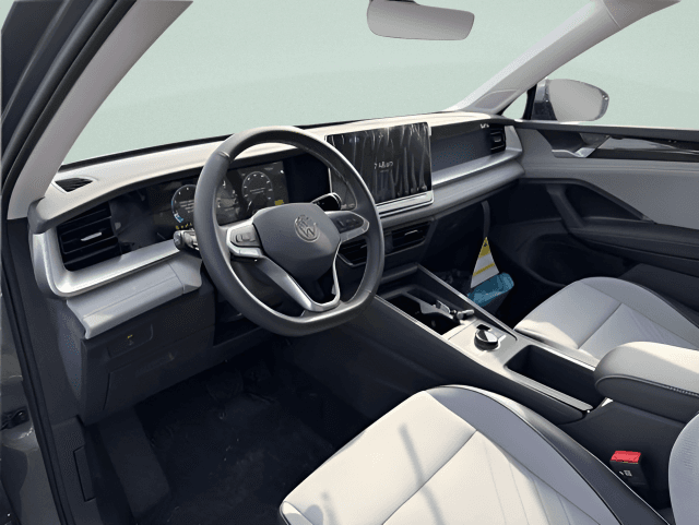 New 2026 Volkswagen Tiguan SE - photo - 4