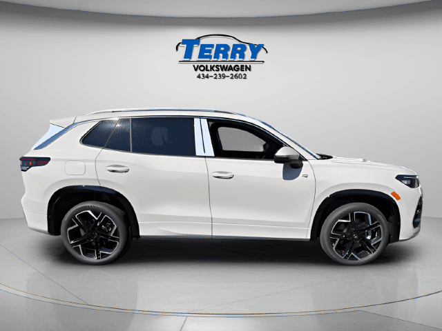 New 2027 Volkswagen Tiguan SEL R-Line Turbo - photo - 0
