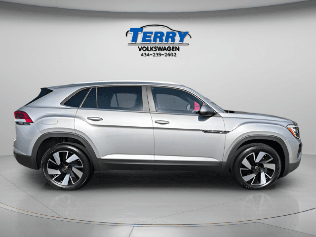 New 2026 Volkswagen Atlas Cross Sport SE w/Technology - photo - 0