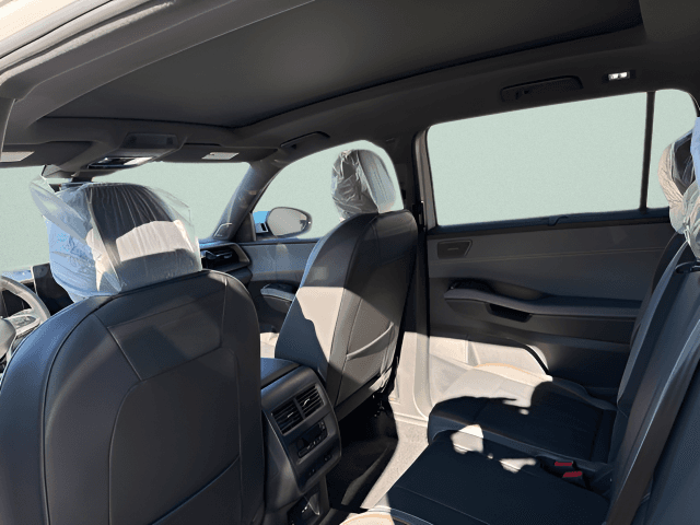 New 2027 Volkswagen Atlas SEL Premium R-Line - photo - 6