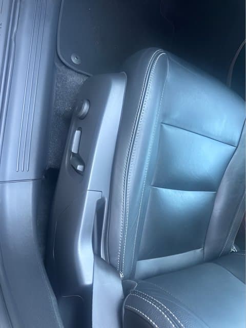 Pre-Owned 2019 Volvo XC40 Momentum - photo - 6