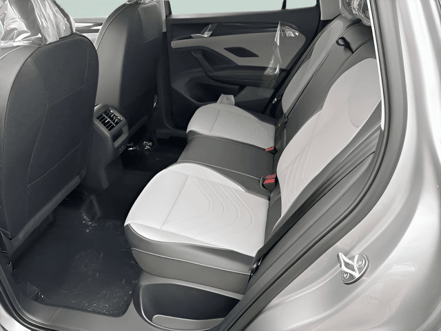 New 2026 Volkswagen Tiguan SE - photo - 7