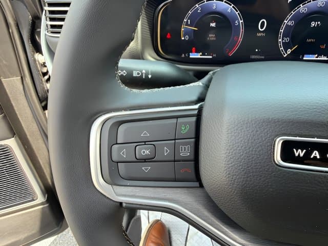 Pre-Owned 2025 Jeep Wagoneer Series III - photo - 15