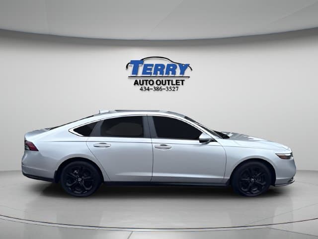 Pre-Owned 2025 Honda Accord LX - photo - 0
