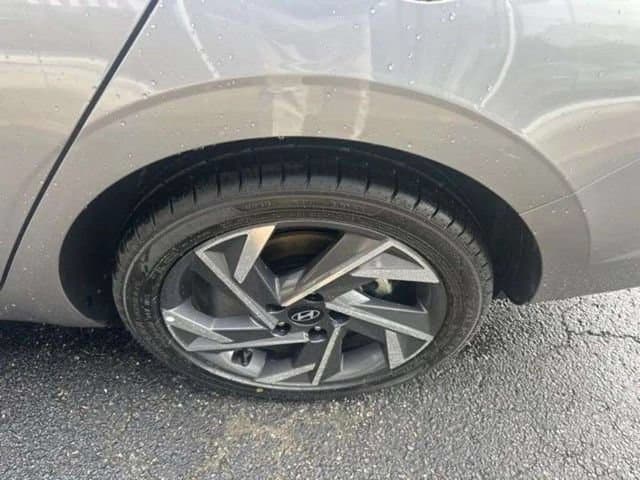 Pre-Owned 2025 Hyundai Elantra SEL Convenience - photo - 18