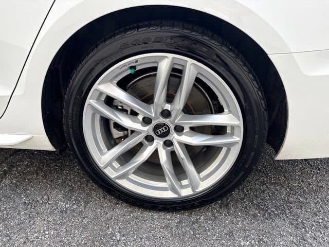 Pre-Owned 2024 Audi A4 45 S line Premium Plus - photo - 11