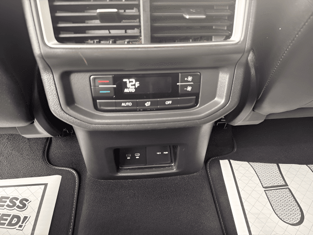 Pre-Owned 2024 Volkswagen Atlas 2.0T SE w/Technology - photo - 7