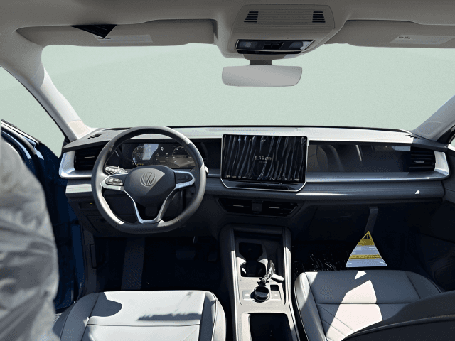 New 2026 Volkswagen Tiguan SE - photo - 8