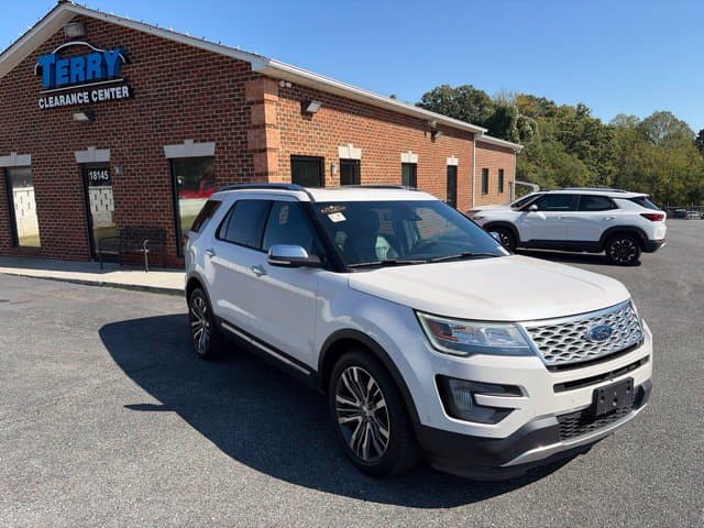 Pre-Owned 2017 Ford Explorer Platinum - photo - 0