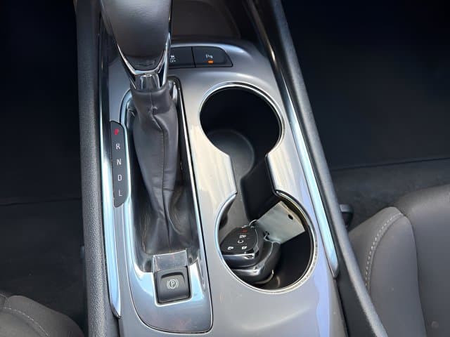 Pre-Owned 2024 Chevrolet Malibu LT - photo - 15