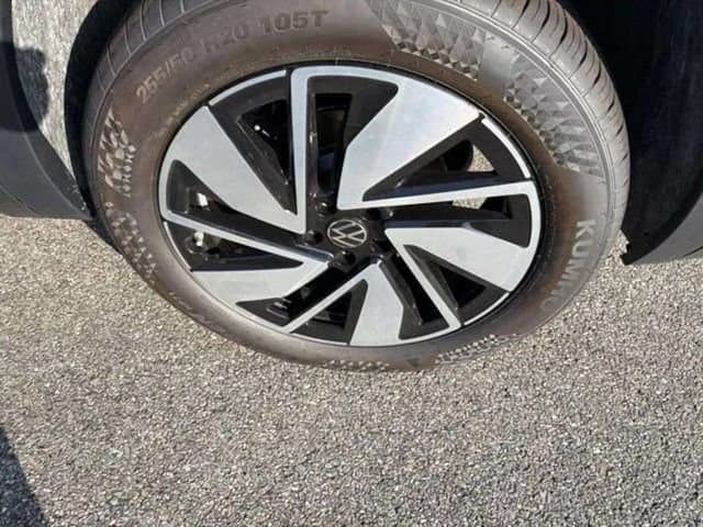 New 2026 Volkswagen Atlas SE w/Technology - photo - 9