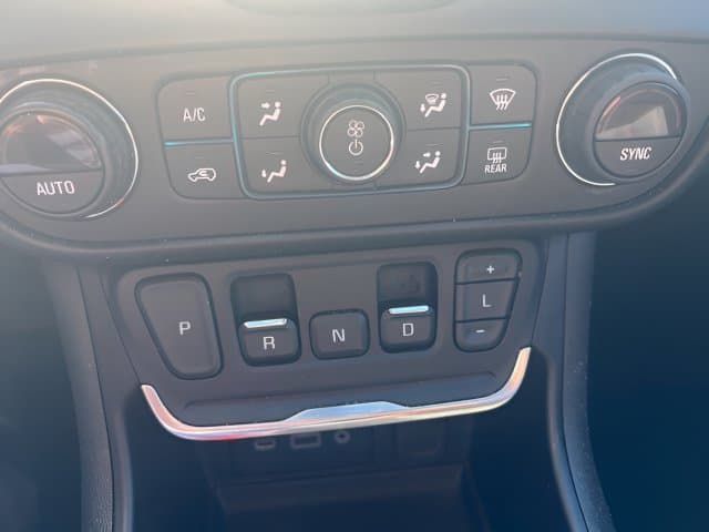 Pre-Owned 2018 GMC Terrain SLE - photo - 17