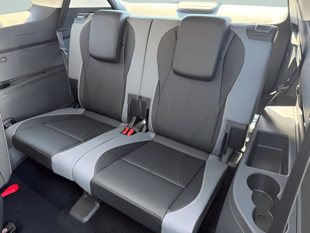 New 2027 Volkswagen Atlas SE w/Technology - photo - 6