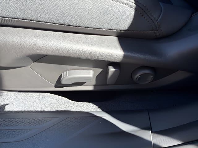 New 2026 Subaru Outback Premium - photo - 5