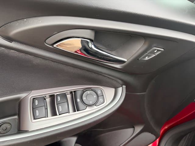 Pre-Owned 2024 Chevrolet Malibu LT - photo - 8