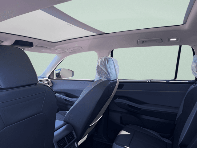 New 2027 Volkswagen Atlas SE w/Technology - photo - 7