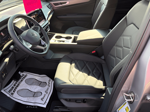 New 2026 Volkswagen Atlas Cross Sport SE - photo - 4