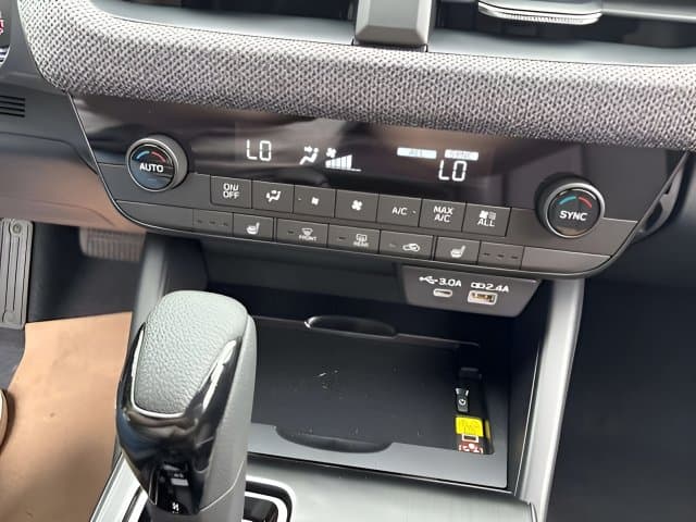 New 2026 Subaru Outback Limited - photo - 11