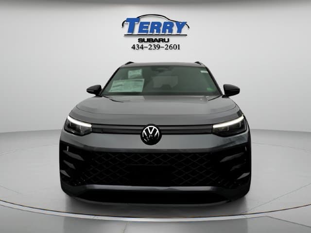 Pre-Owned 2026 Volkswagen Tiguan SE R-Line Black - photo - 0