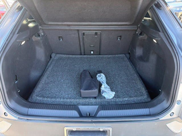 Pre-Owned 2024 Volkswagen ID.4 S - photo - 21