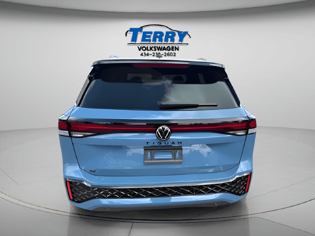 New 2026 Volkswagen Tiguan SE R-Line Black - photo - 2