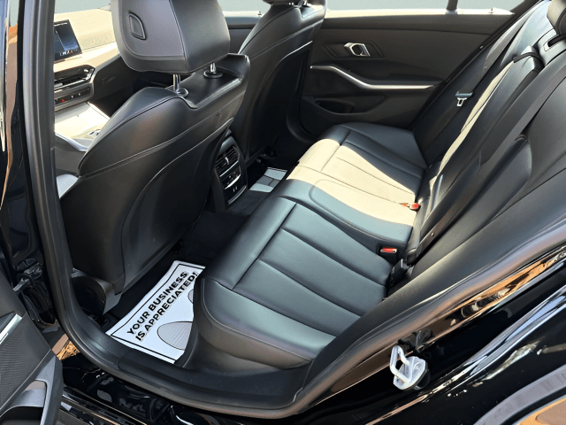 Pre-Owned 2025 BMW 3 Series 330i xDrive - photo - 6