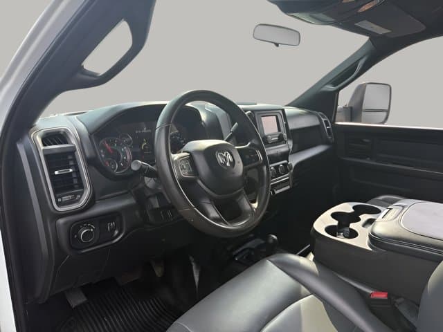 Pre-Owned 2023 Ram 4500HD Tradesman - photo - 4