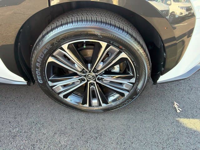Pre-Owned 2023 Toyota bZ4X Limited - photo - 30