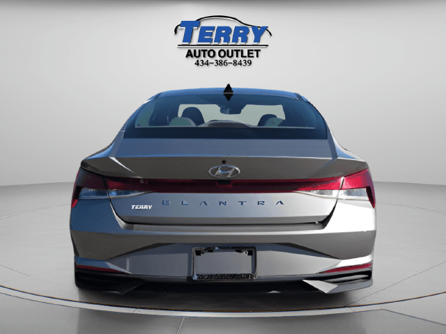 Pre-Owned 2023 Hyundai Elantra SEL - photo - 6