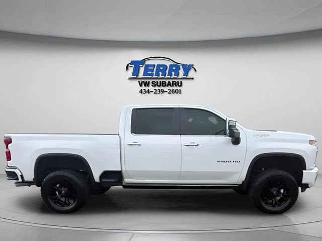 Pre-Owned 2023 Chevrolet Silverado 2500HD High Country - photo - 0