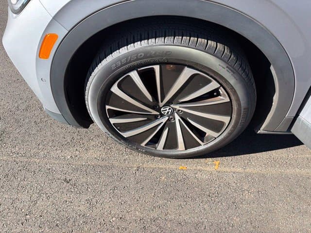 Pre-Owned 2024 Volkswagen ID.4 S - photo - 29