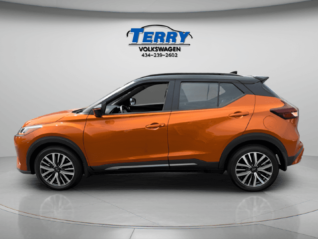 Pre-Owned 2023 Nissan Kicks SR - photo - 1