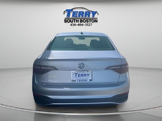 Pre-Owned 2024 Volkswagen Jetta 1.5T S - photo - 3