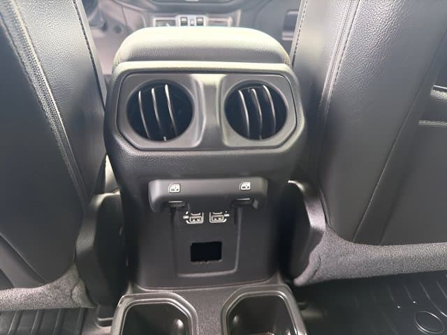 Pre-Owned 2022 Jeep Gladiator High Altitude - photo - 8