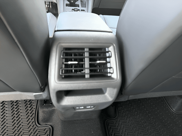 New 2026 Volkswagen Tiguan SE - photo - 7