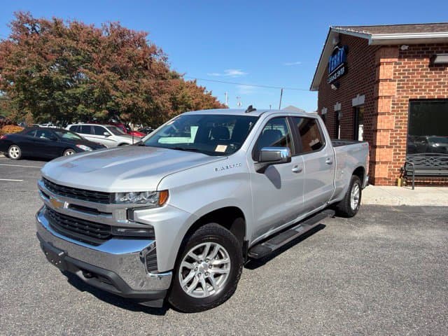 Pre-Owned 2019 Chevrolet Silverado 1500 LT - photo - 1