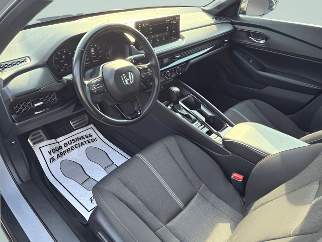 Pre-Owned 2025 Honda Accord Hybrid Sport - photo - 3