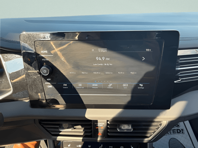 Pre-Owned 2025 Volkswagen Jetta 1.5T Sport - photo - 17