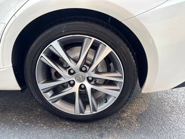 Pre-Owned 2020 Lexus IS 300 - photo - 11