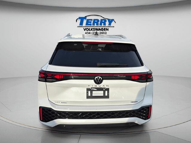 2026 Volkswagen Tiguan SEL R-Line Turbo Photo in Forest VA 24551