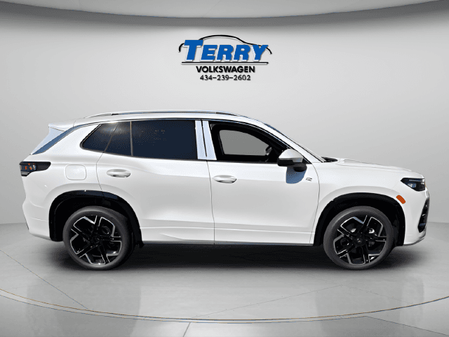 2026 Volkswagen Tiguan SEL R-Line Turbo Photo in Forest VA 24551