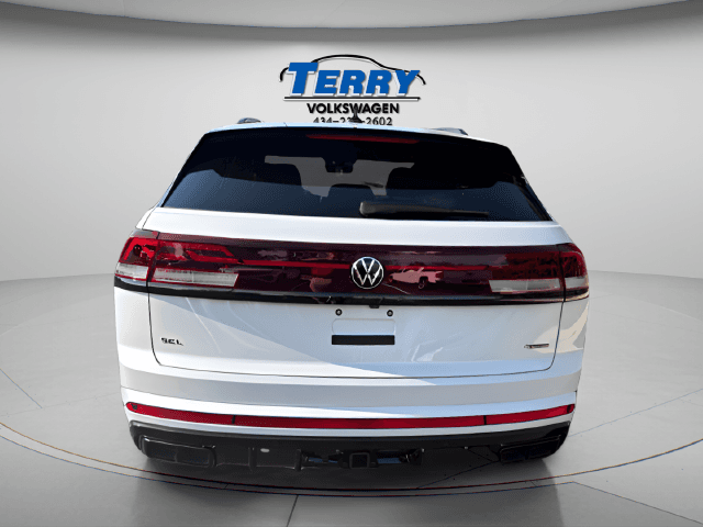 2026 Volkswagen Atlas Cross Sport SEL R-Line Black Photo in Forest VA 24551