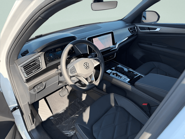 2026 Volkswagen Atlas Cross Sport SE w/Technology Photo in Forest VA 24551