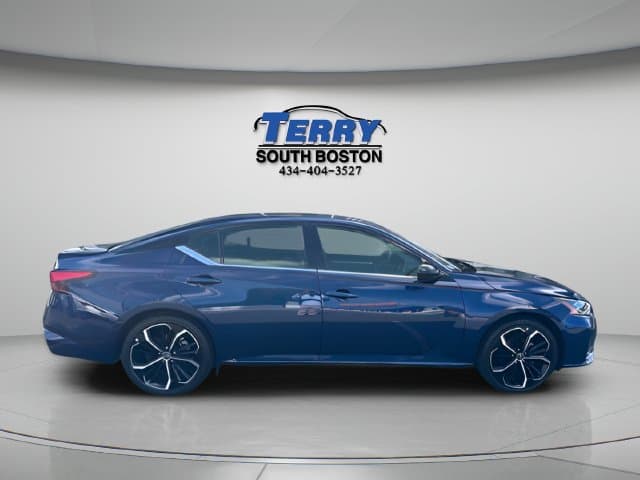 2023 Nissan Altima 2.5 SR Photo in Boston VA 24592